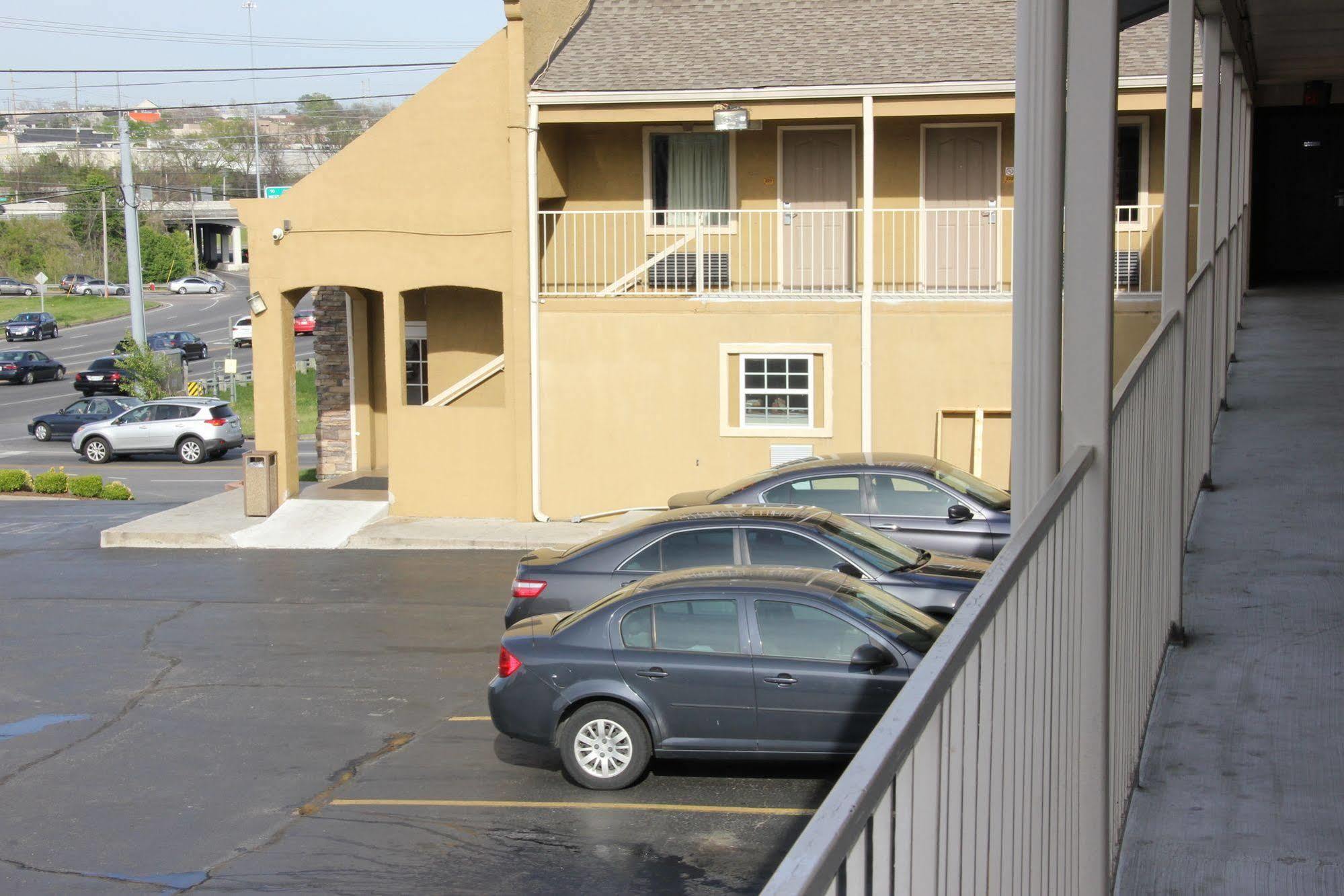 Quarters Inn & Suites Nashville Exterior photo